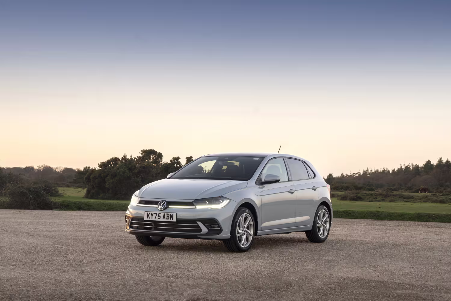 Volkswagen Polo, automóvel mais emplacado no Brasil em março de 2026