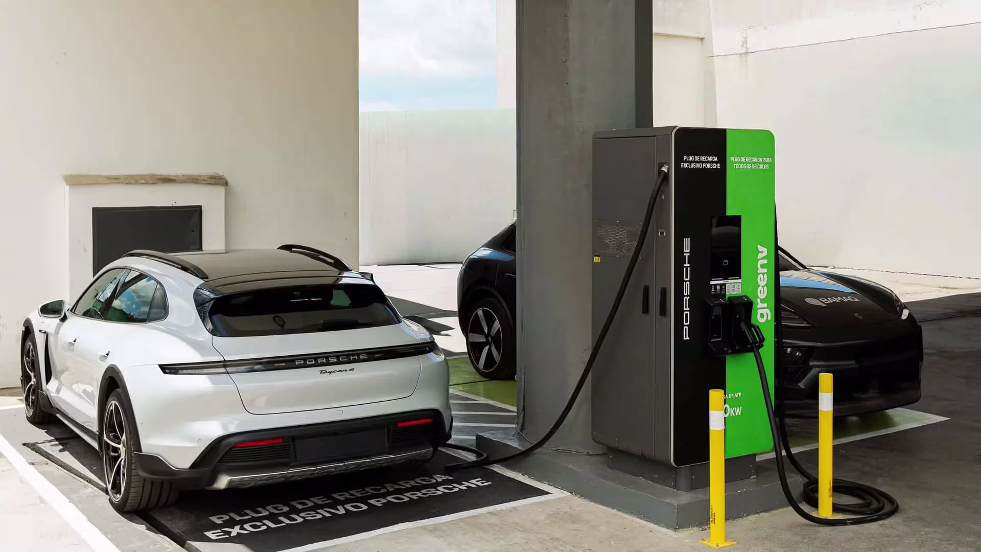 Hub Porsche de recarga ultrarrápida na Bahia
