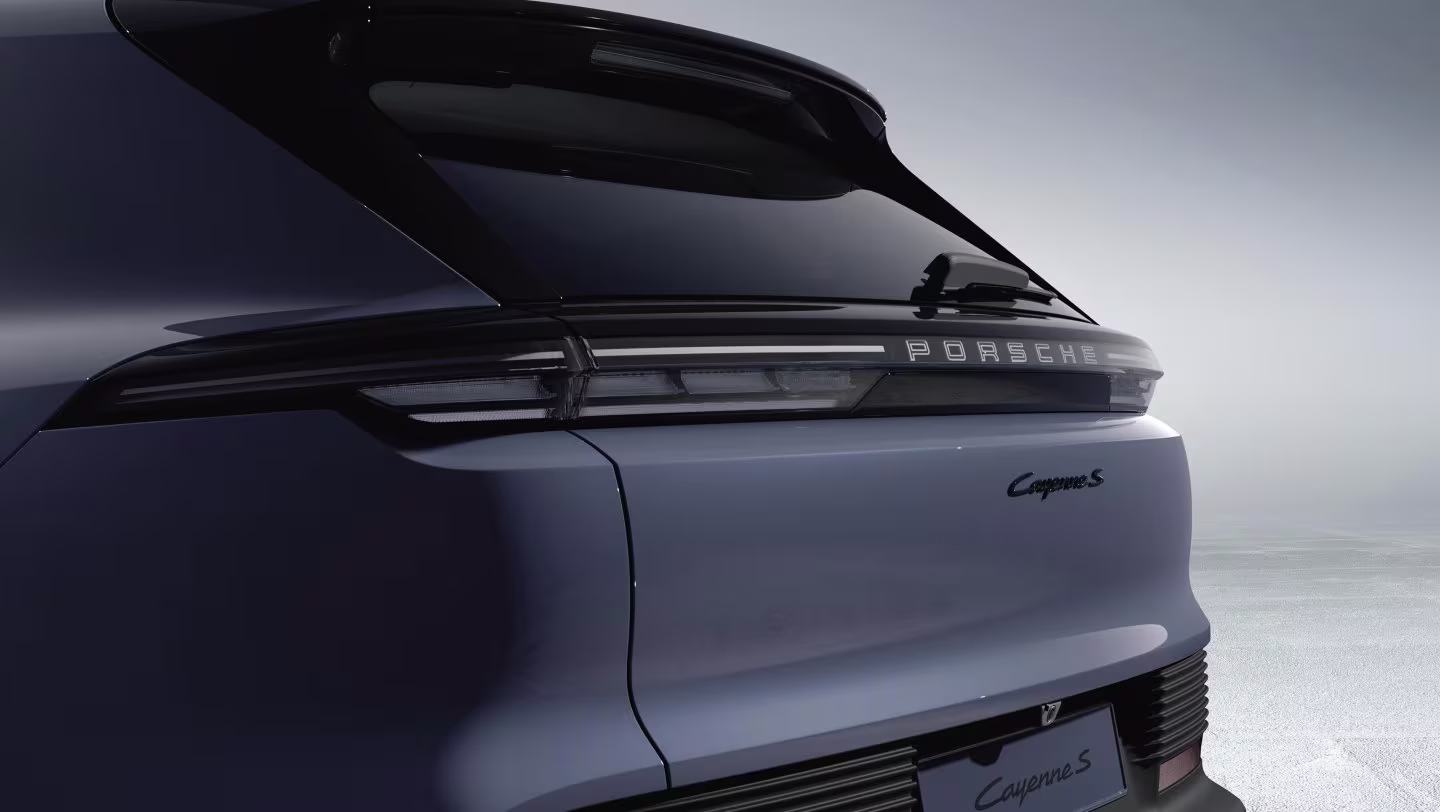 Porsche Cayenne S Electric detalhe externo
