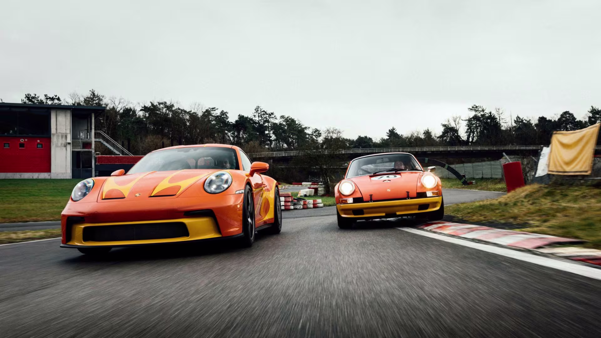 Interior e detalhes exclusivos do Porsche 911 S/T Sonderwunsch