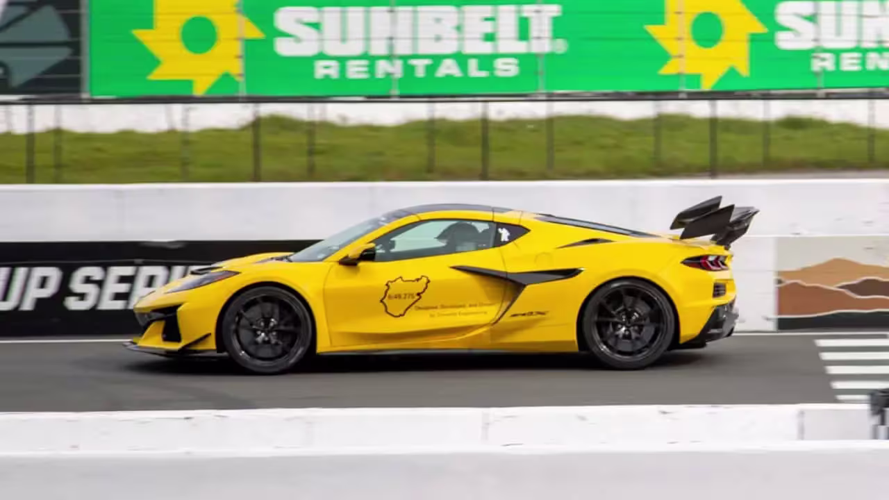 Corvette ZR1X em uso de pista