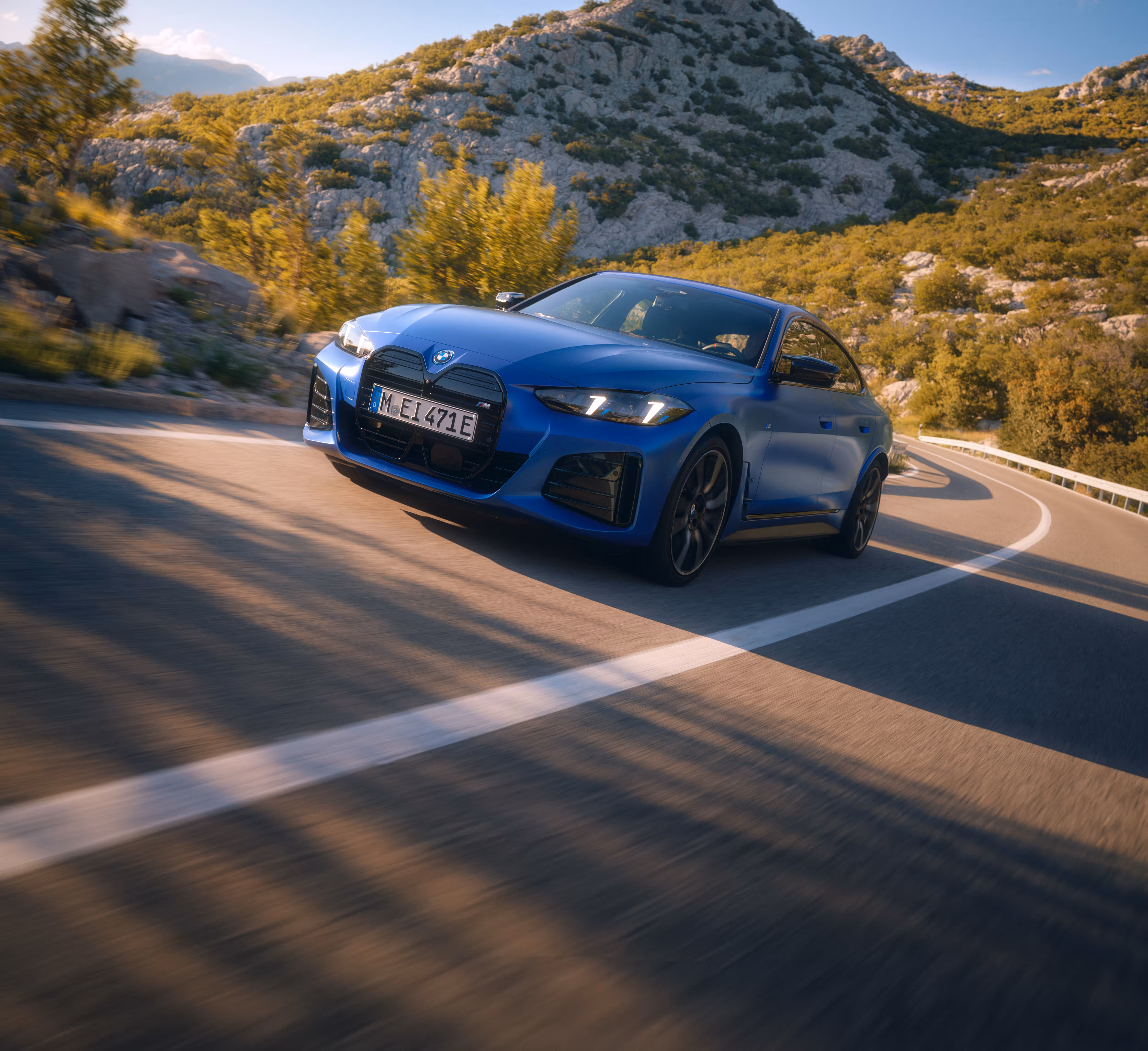 BMW i4 em imagem de divulgação