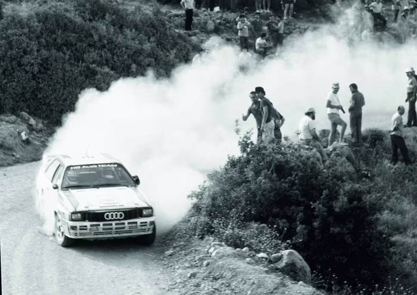 Audi Sport quattro S1 em imagem oficial da Audi 12