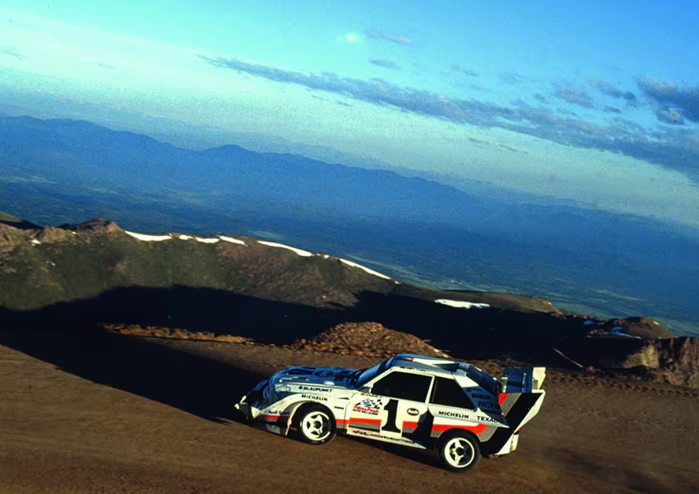 Audi Sport quattro S1 em imagem oficial da Audi 3
