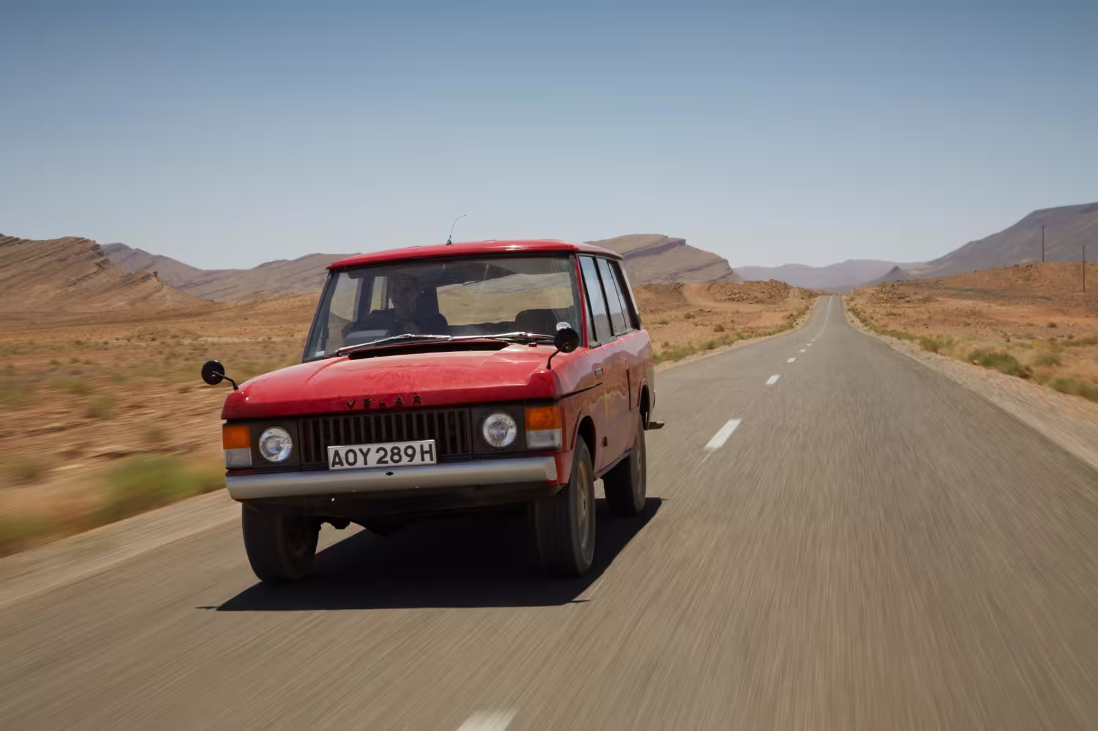 Range Rover Velar de 1969 em imagem oficial de encerramento