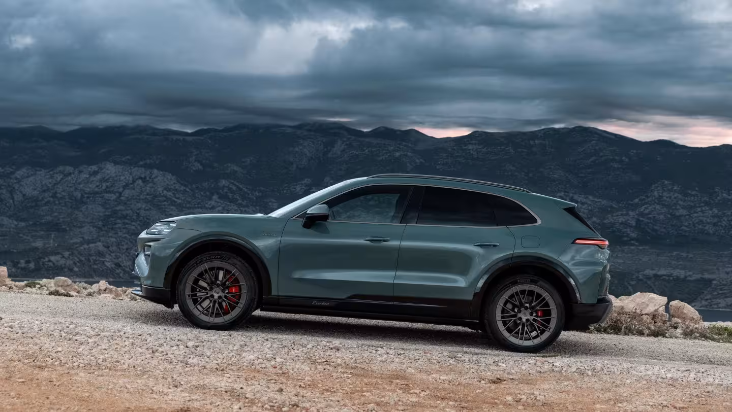 Perfil do Porsche Cayenne Coupé Electric