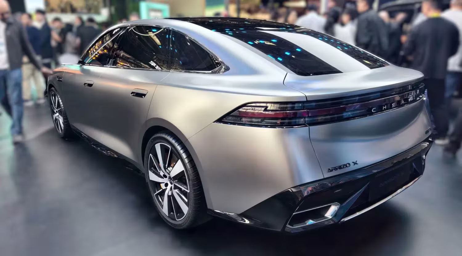 Traseira fastback do Chery Arrizo X Concept
