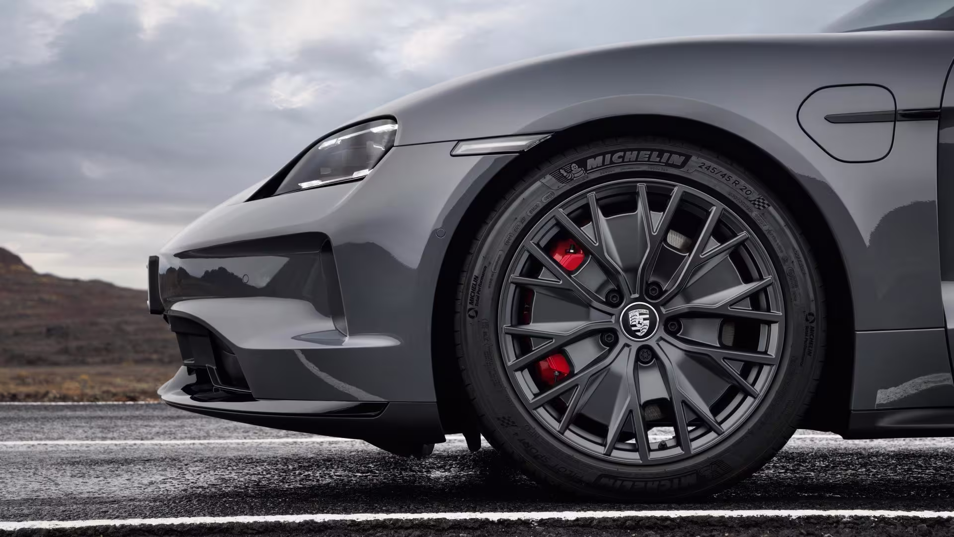 Detalhes técnicos Porsche Taycan