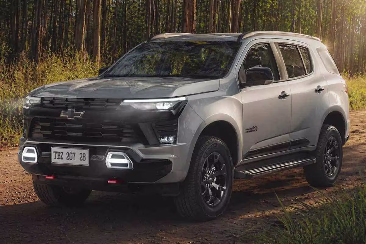 Chevrolet Trailblazer Midnight com acabamento escurecido