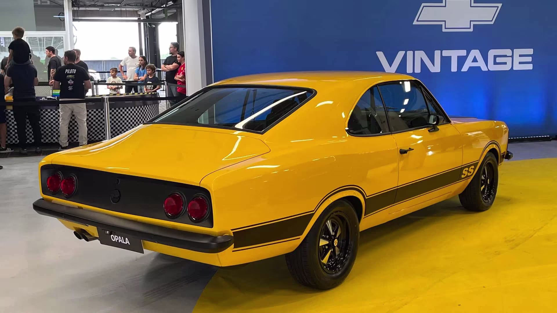Opala SS Restomod do leilão Vintage Chevrolet