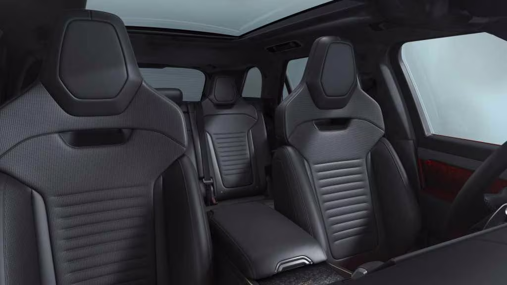 Range Rover Sport Twenty Edition em imagem oficial 6