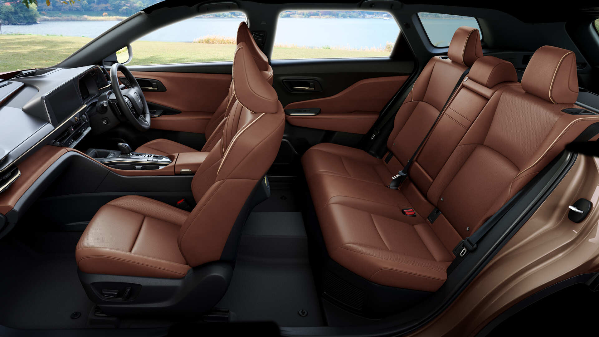 Traseira lateral do Toyota Crown Estate