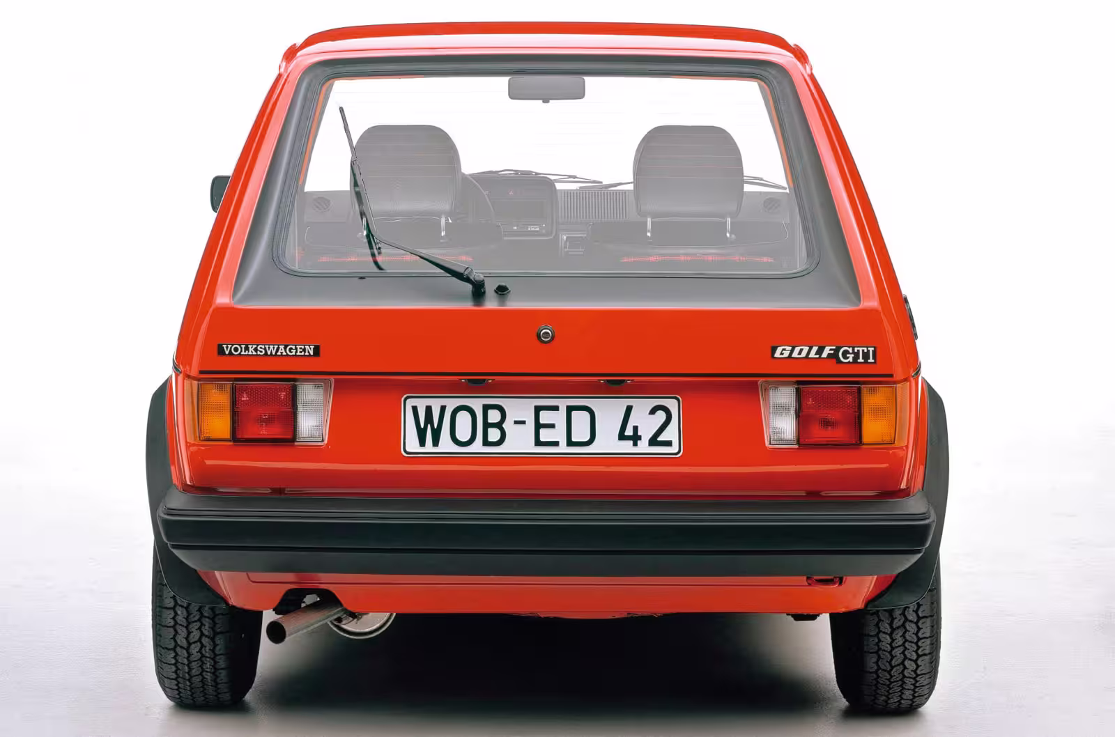 Volkswagen Golf GTI 1976 em imagem oficial 6
