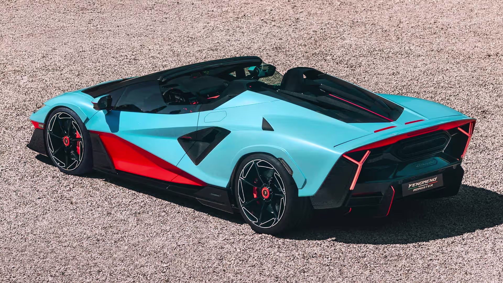 Lamborghini Fenomeno Roadster vista lateral traseira