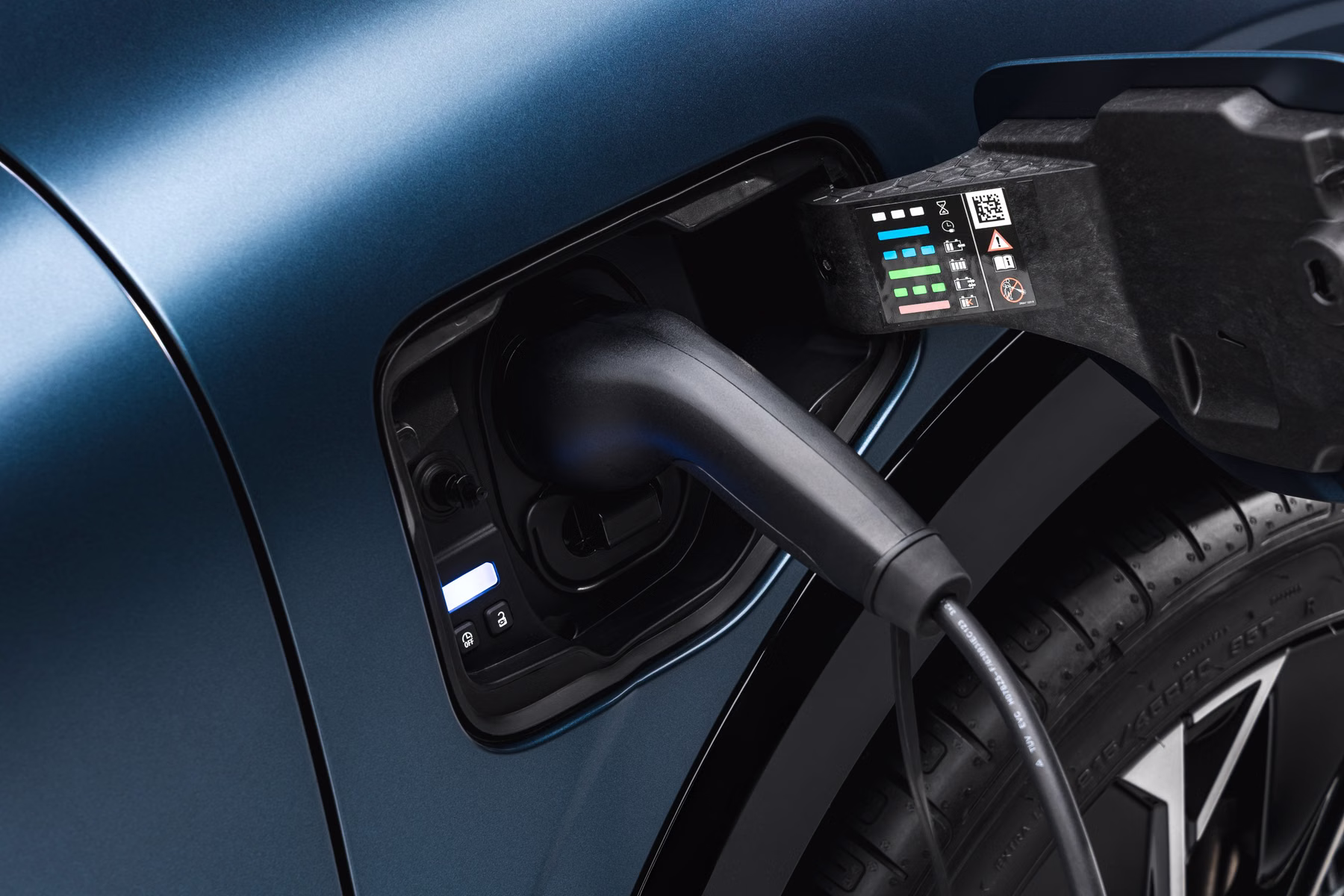 Cabo de recarga conectado ao Renault Megane E-Tech Electric
