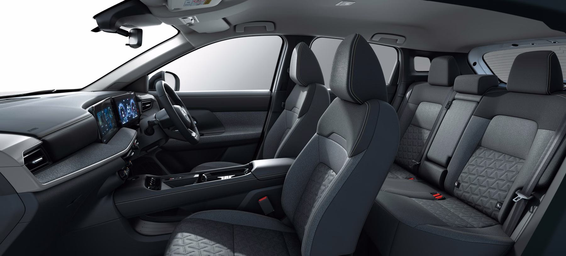Interior do novo Nissan Kicks com bancos claros e teto panorâmico