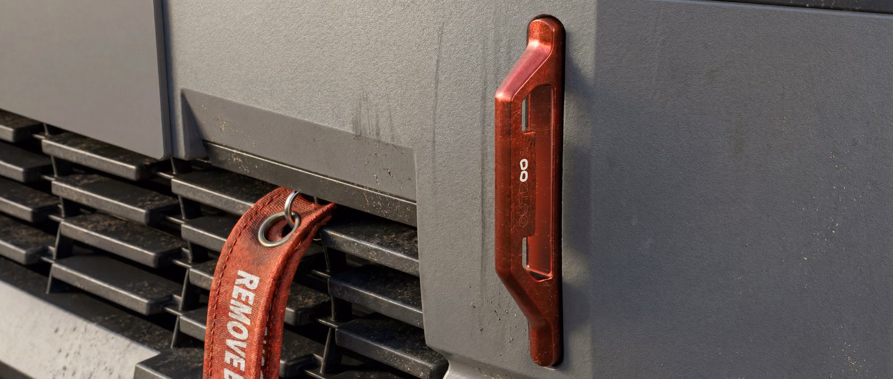 Detalhe do gancho de reboque vermelho no C3 Aircross Marine nationale