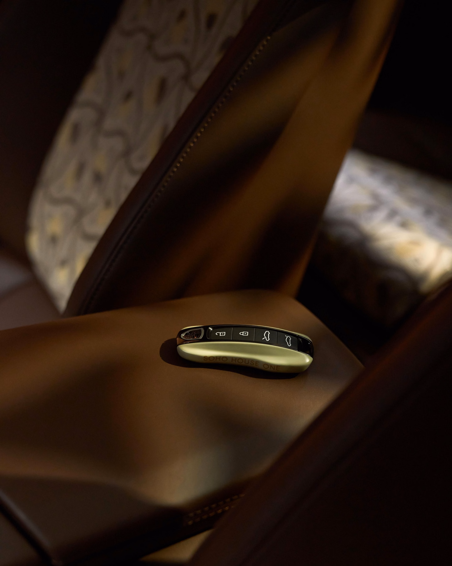 Chave personalizada do Porsche Taycan Soho House One em Greek Street Green