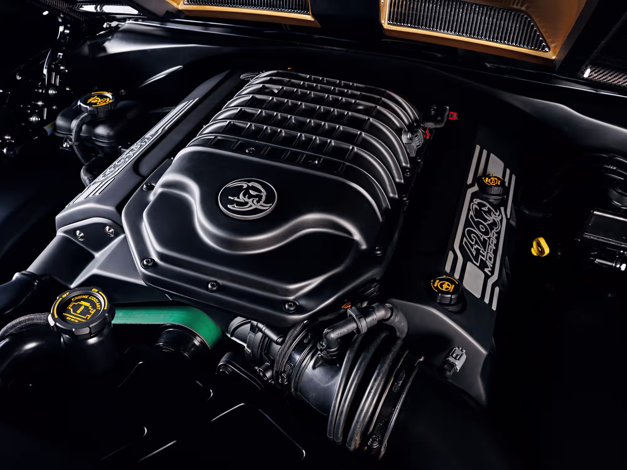 Vista superior do motor Hellephant no Dodge Charger TUSK