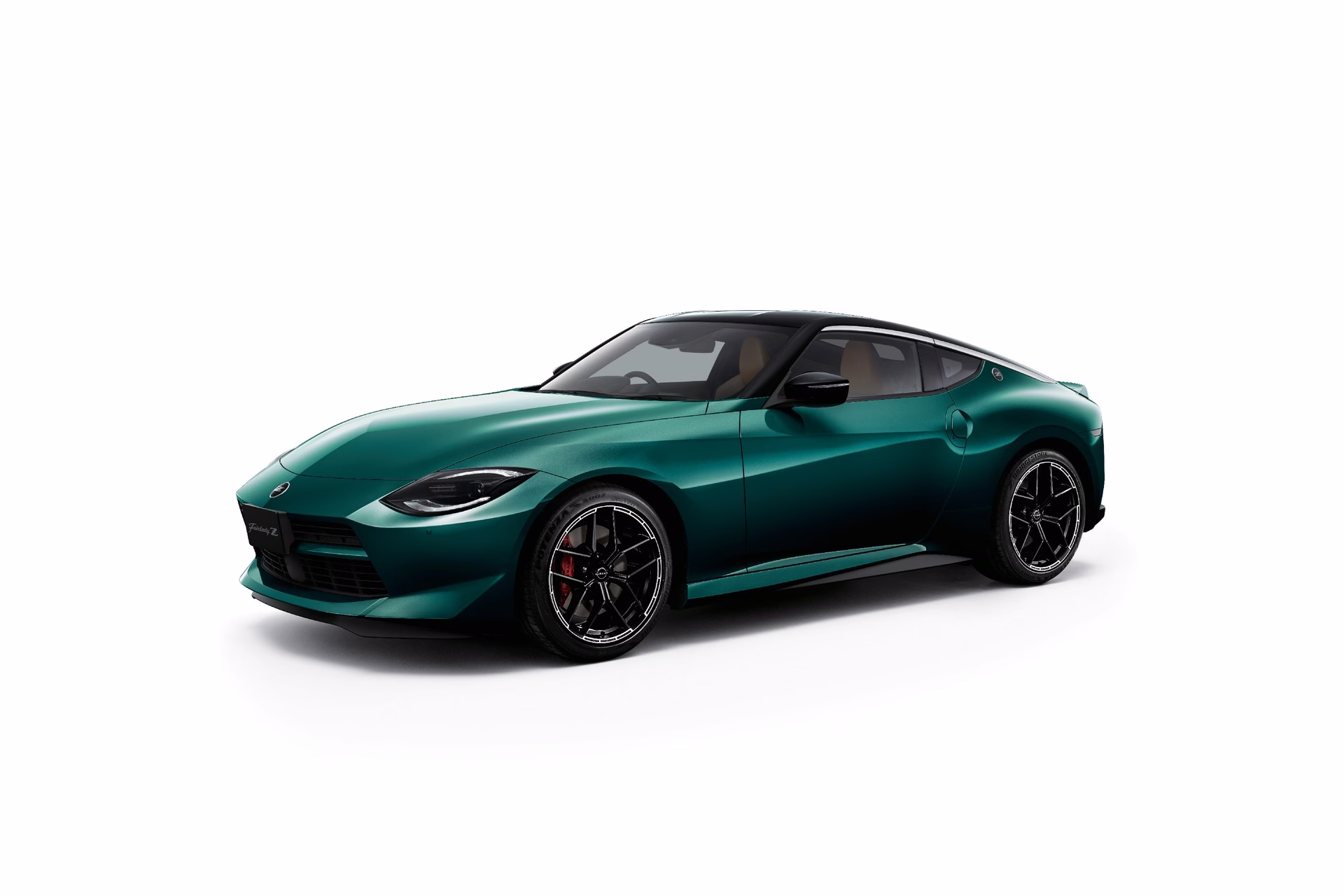Nissan Fairlady Z Unryu Green em estúdio visto de frente em três quartos