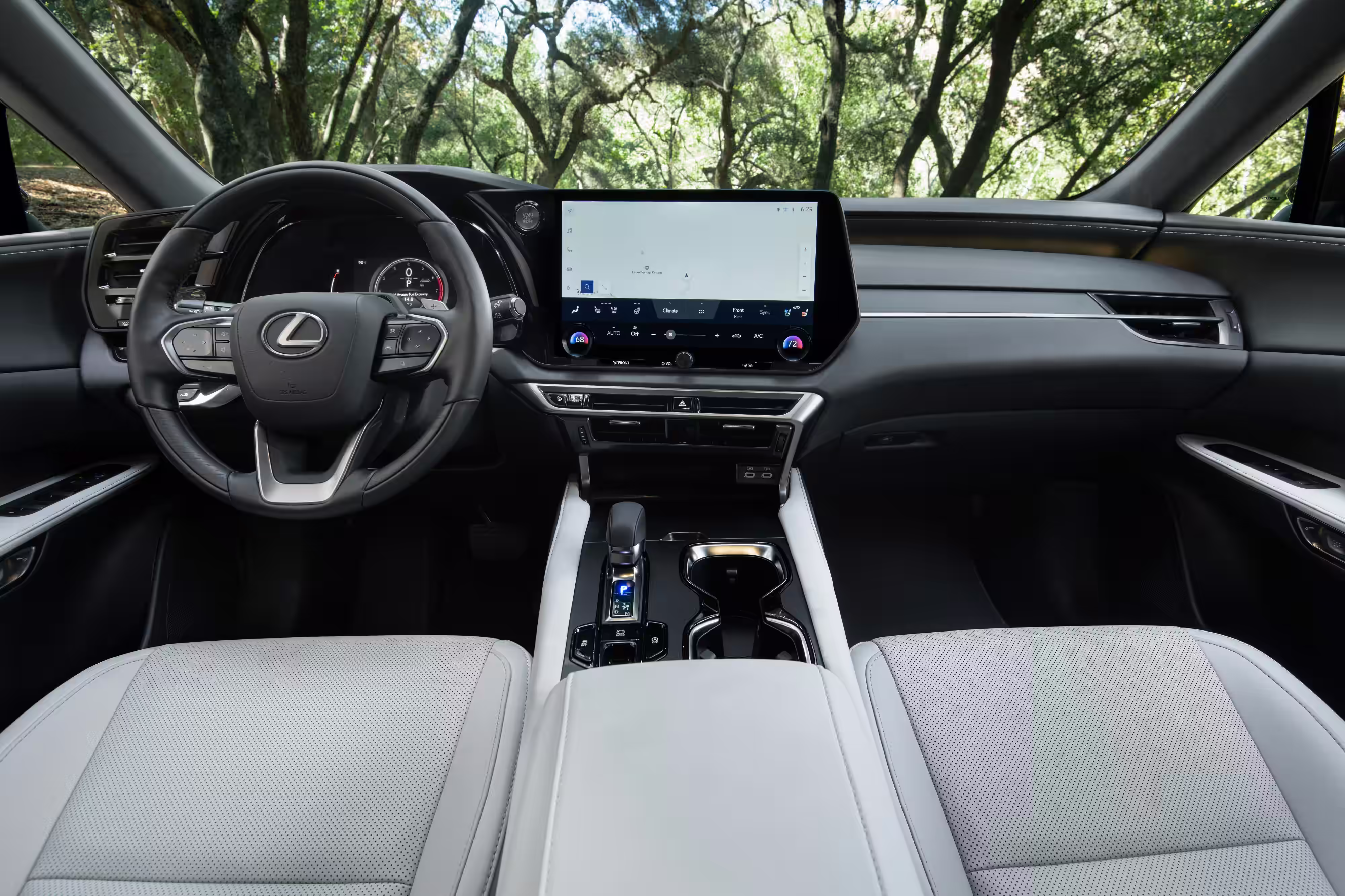 Painel do RX 350 Premium visto a partir da segunda fileira. Foto de divulgação da Lexus.