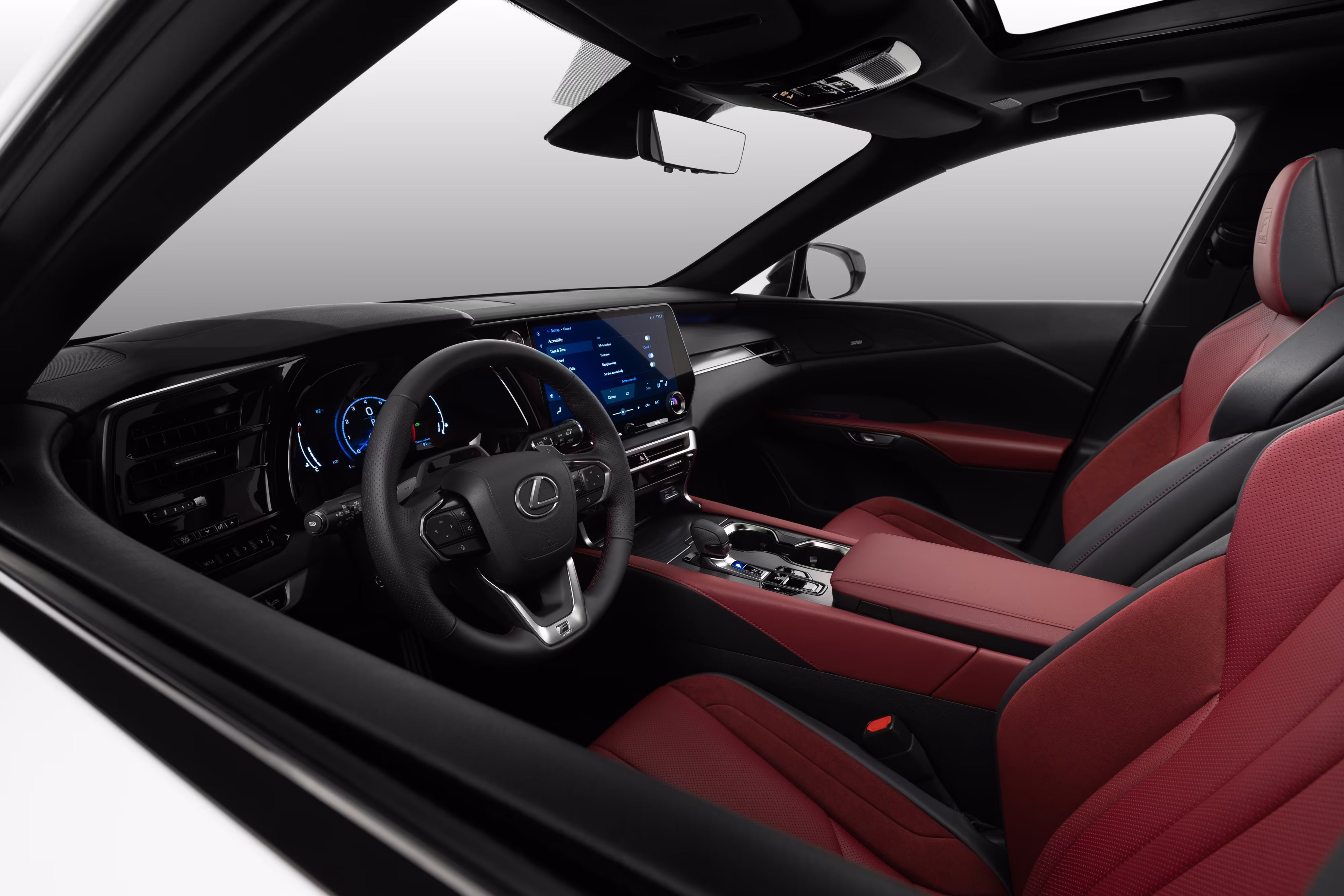 Volante, painel e bancos do RX 500h F SPORT Performance. Foto de divulgação da Lexus.