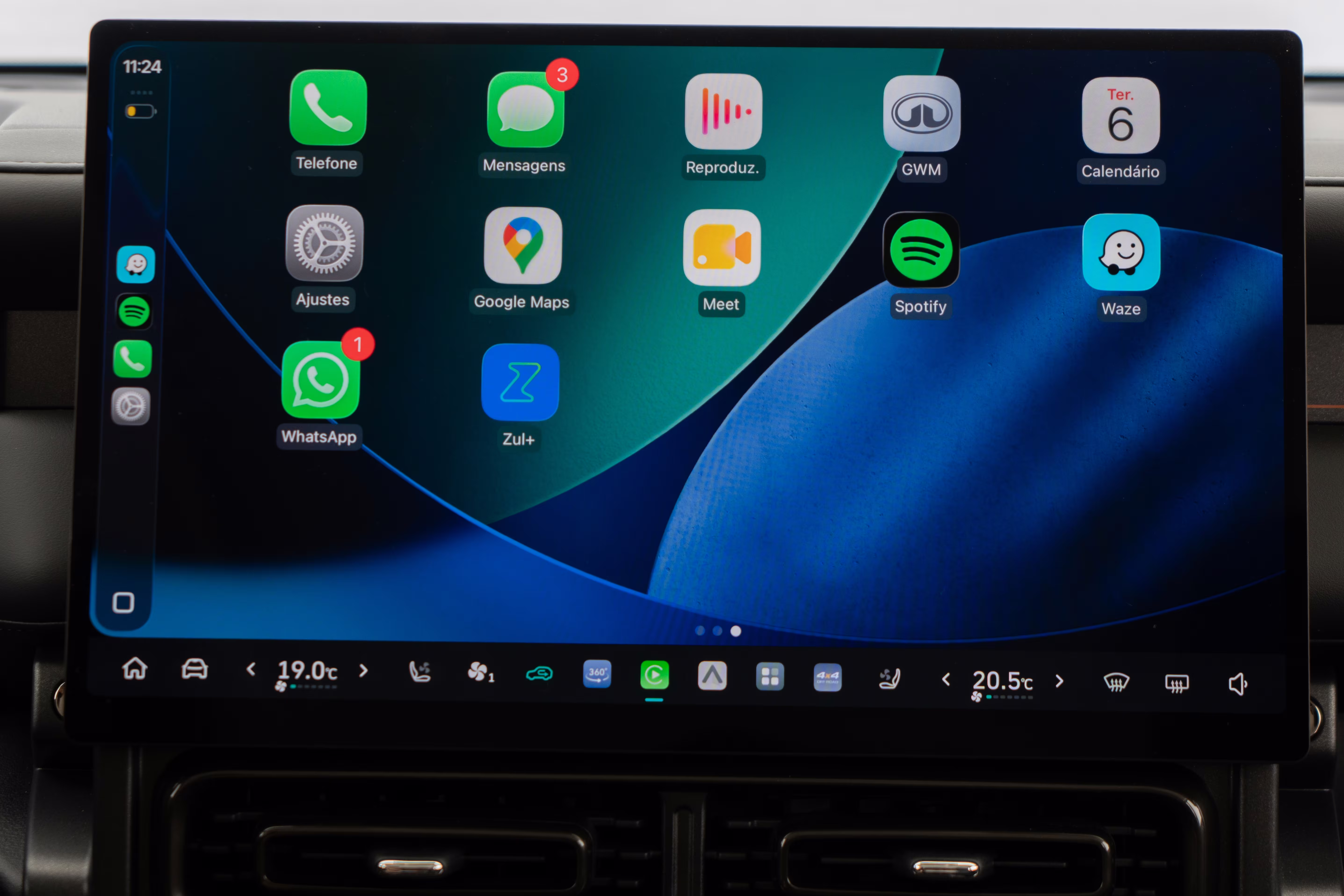 Foto de divulgação do Apple CarPlay exibido na central multimídia do Haval H7.