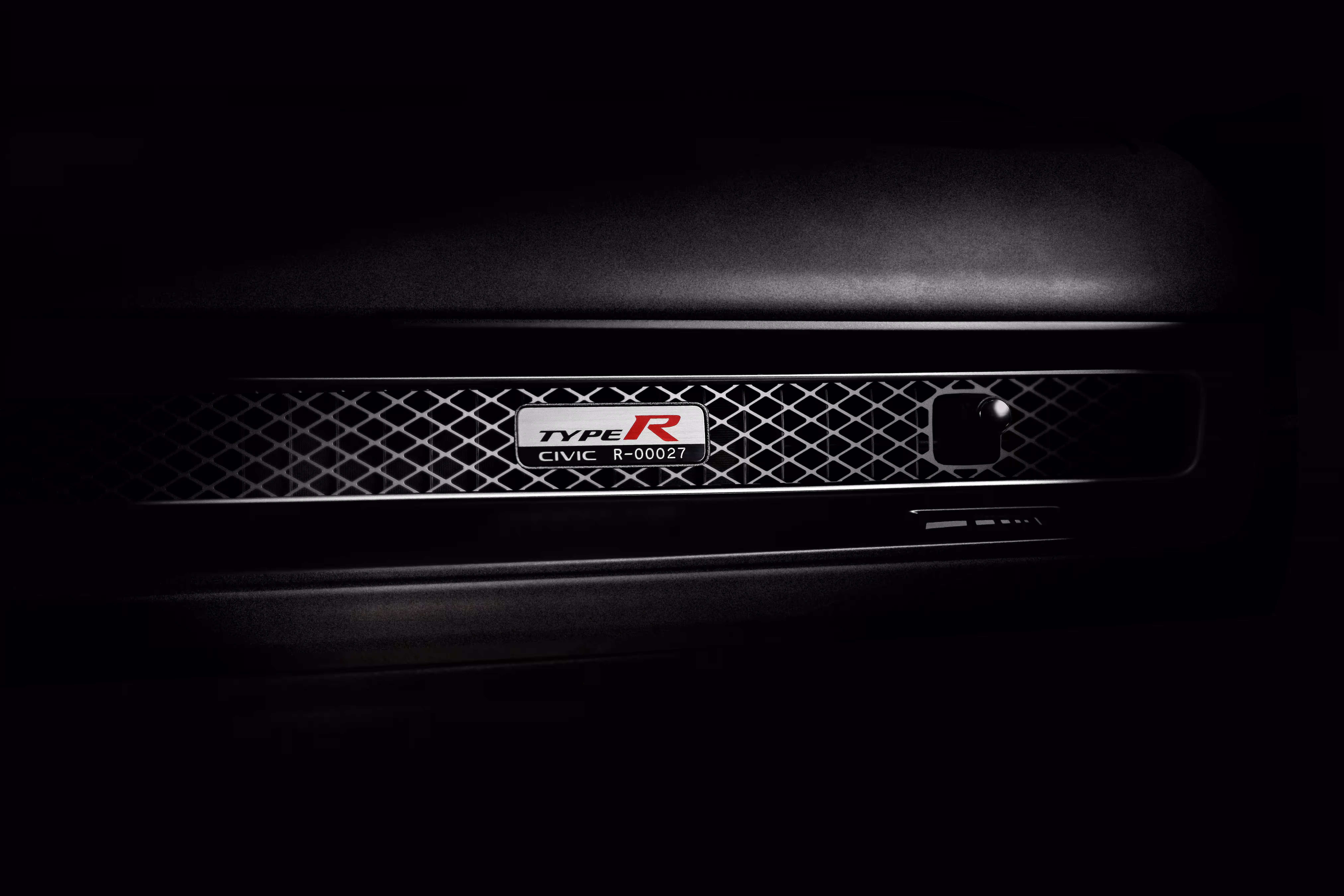 Placa numerada Type R no painel do Honda Civic Type R 2027
