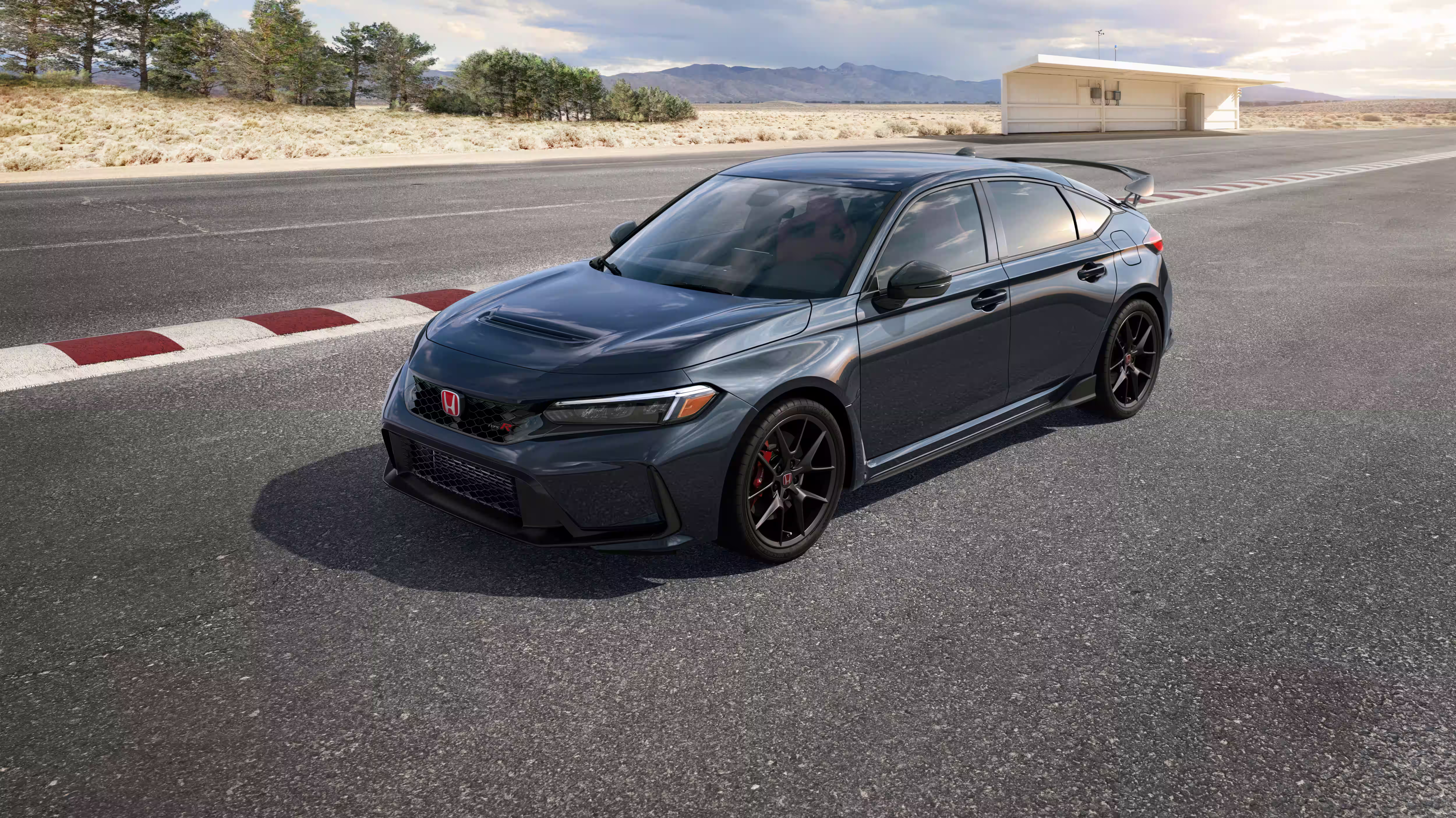 Honda Civic Type R 2027 cinza visto do alto em três quartos dianteiros